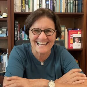 Dra. Ana Escobar
